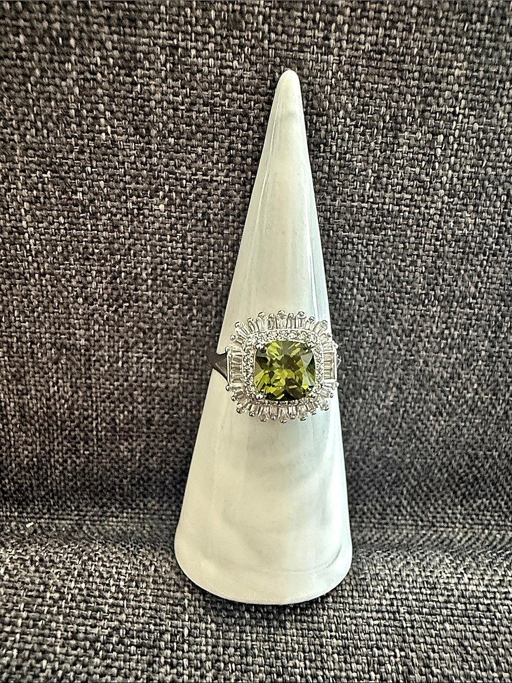 Ryze party .925 sterling silver August birthday ring size 9